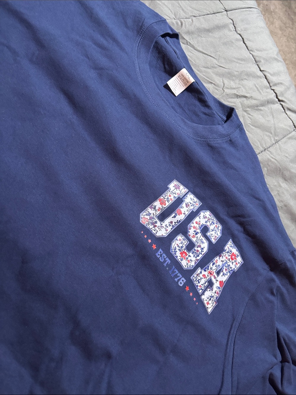 USA Floral Logo Navy